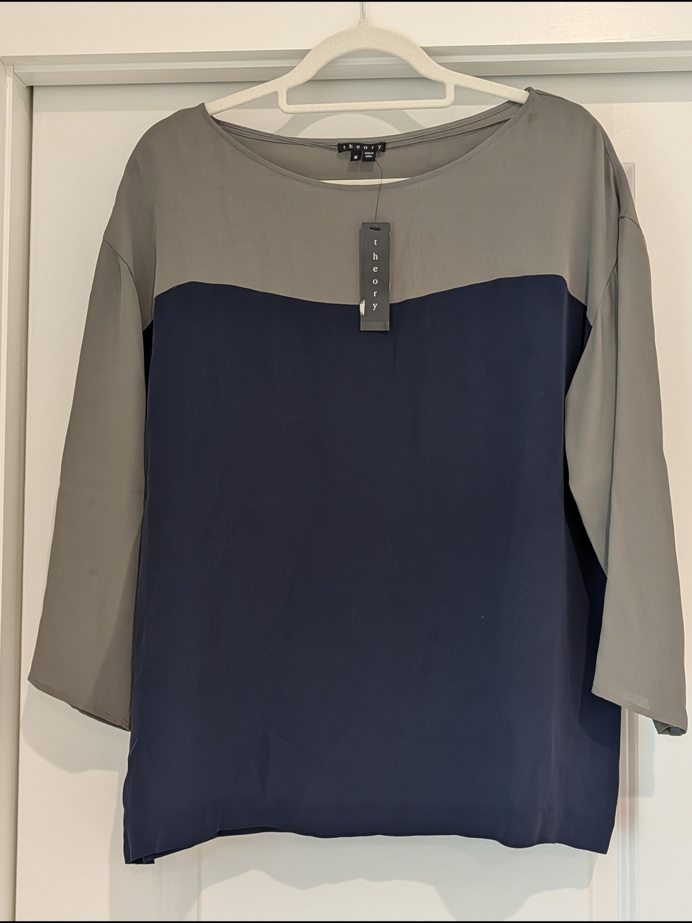 Theory 100% Silk Two-Tone Navy and Mushroom Gray Blouse Size M NWT